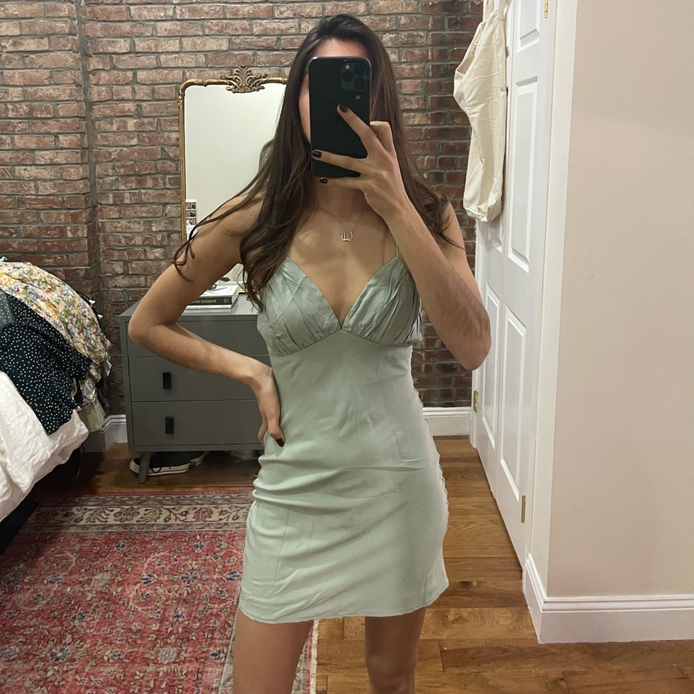 Princess Polly mint green dress